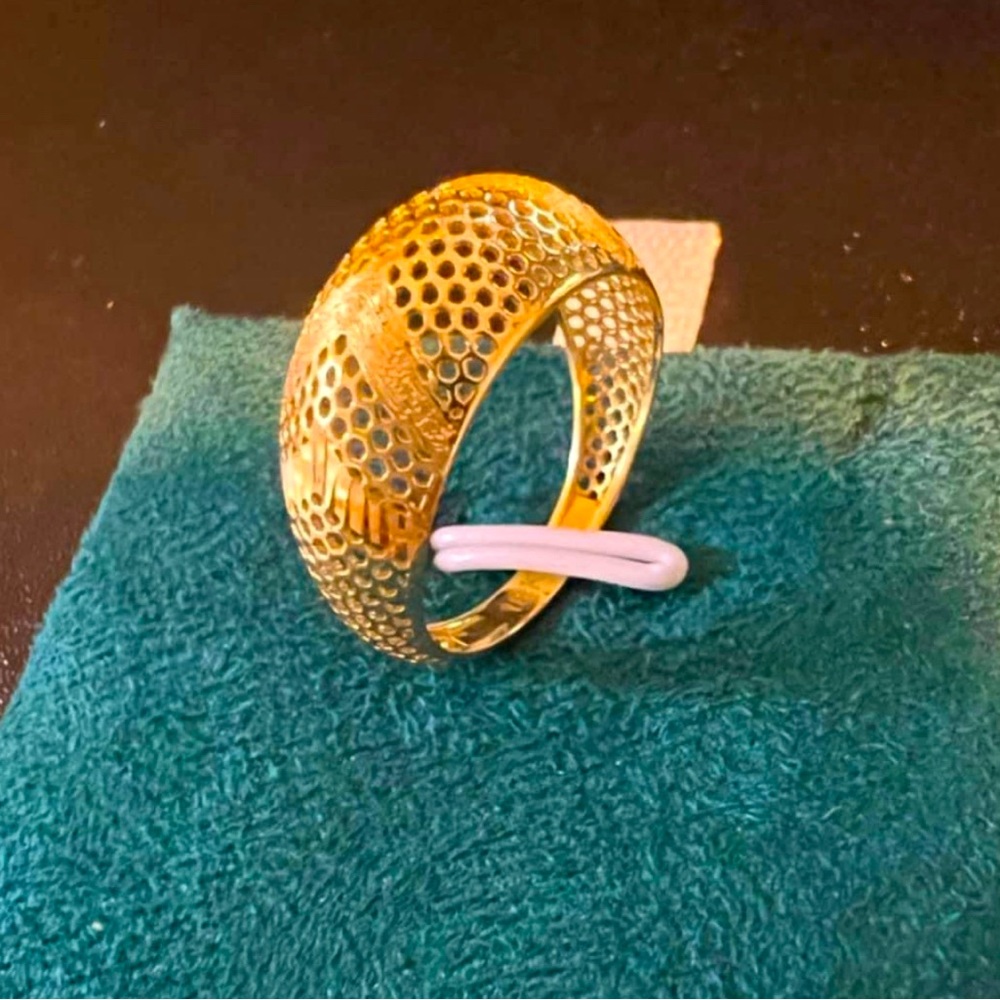 Real 18K Saudi Gold Ring Size 7